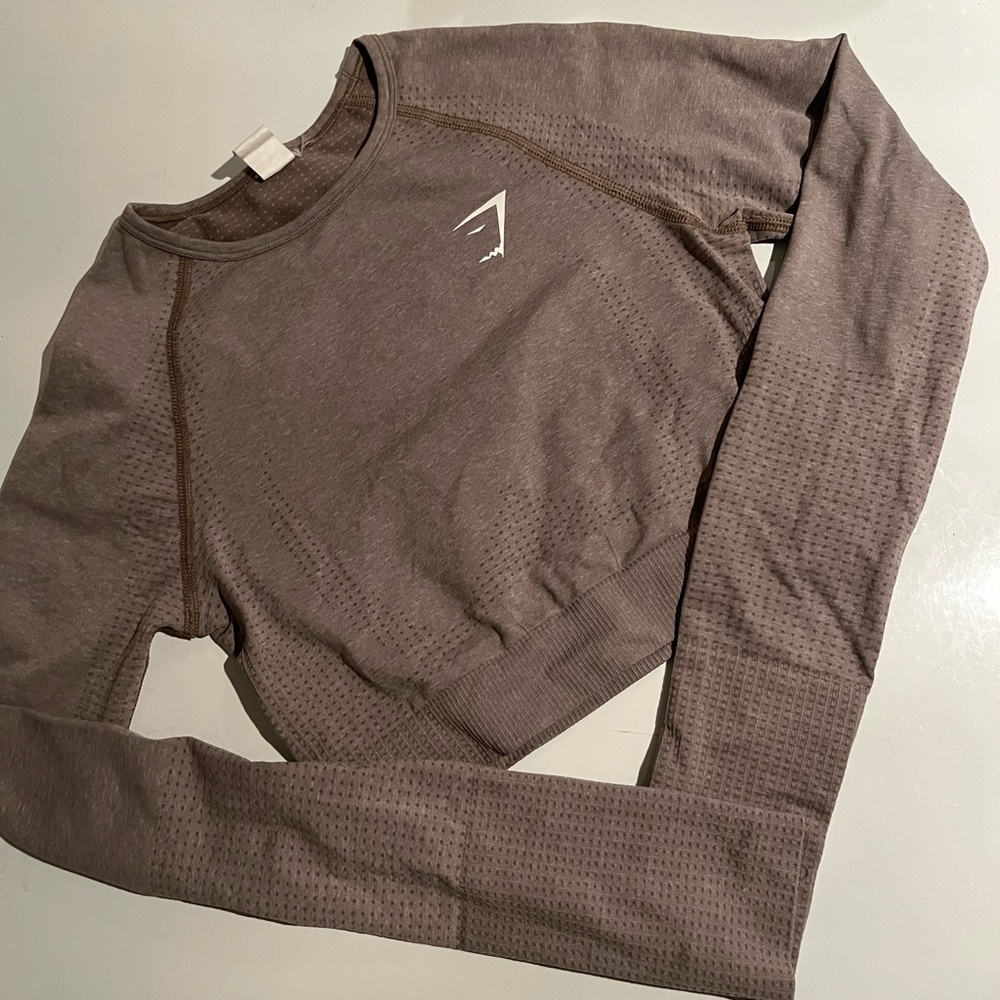Gymshark cropped long sleeve top - Picture 2 of 4